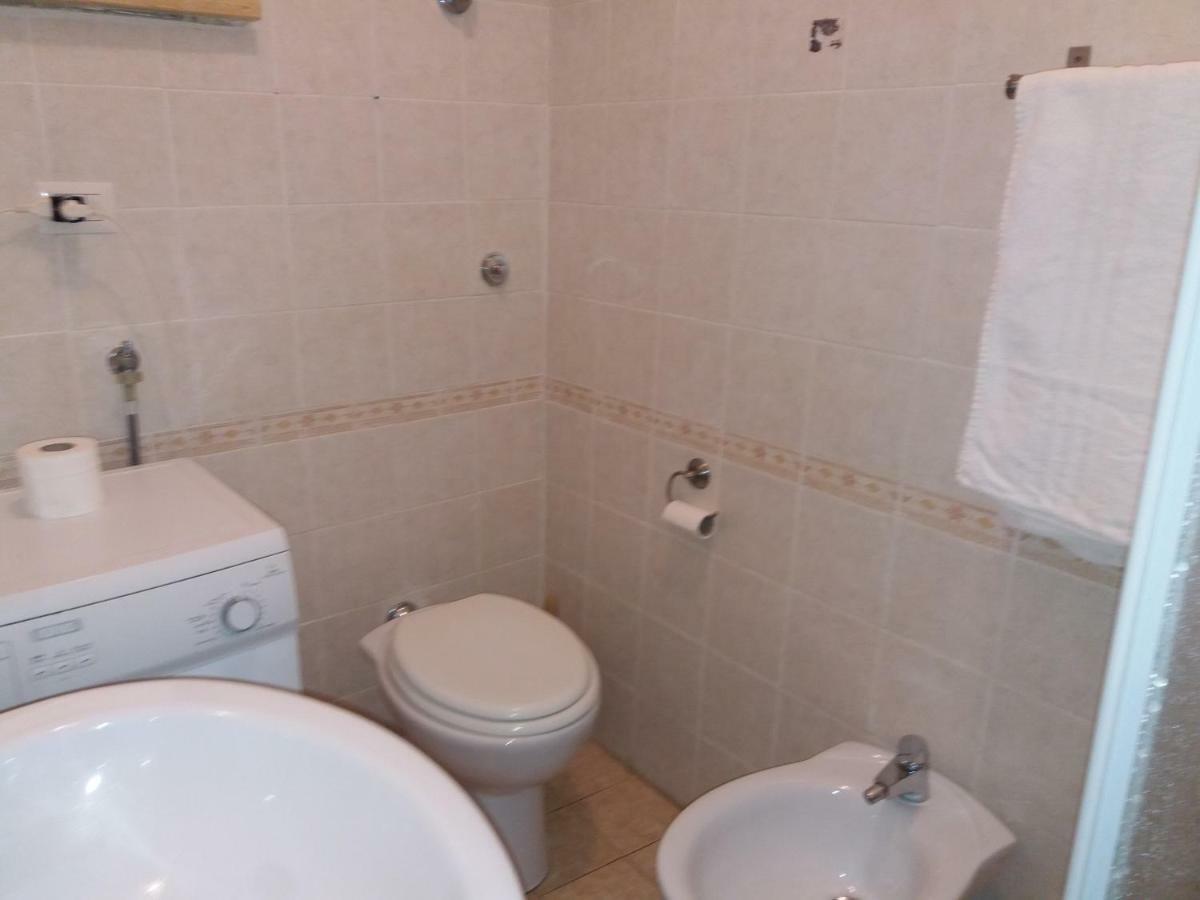 Casa Vacanze Torre Di Mola Formia Exteriör bild